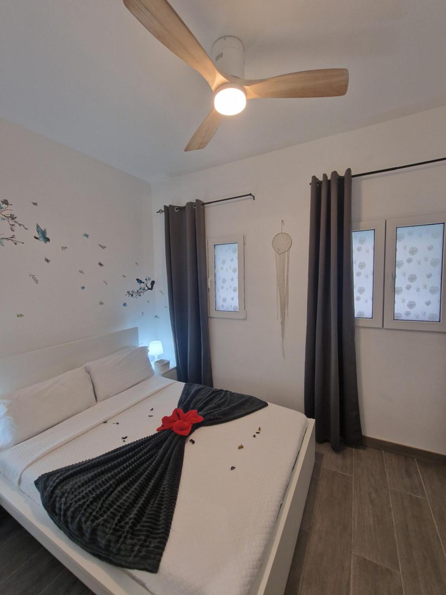 Barcelona, Apartamento De 1 Habitacion Appartement L'Hospitalet de Llobregat Buitenkant foto