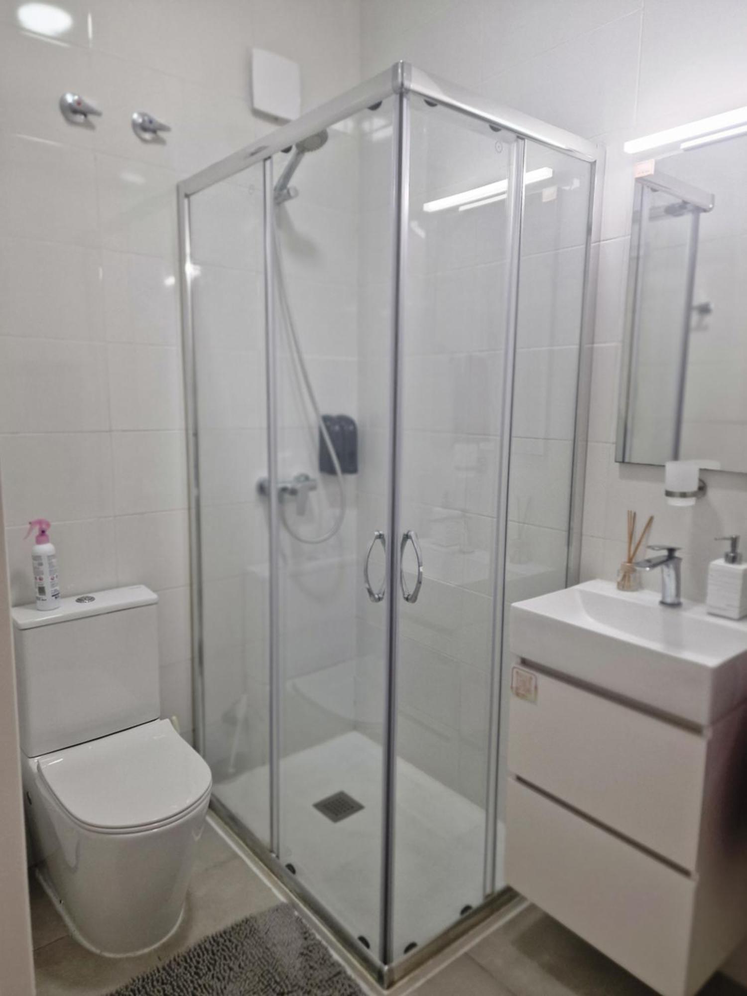 Barcelona, Apartamento De 1 Habitacion Appartement L'Hospitalet de Llobregat Buitenkant foto