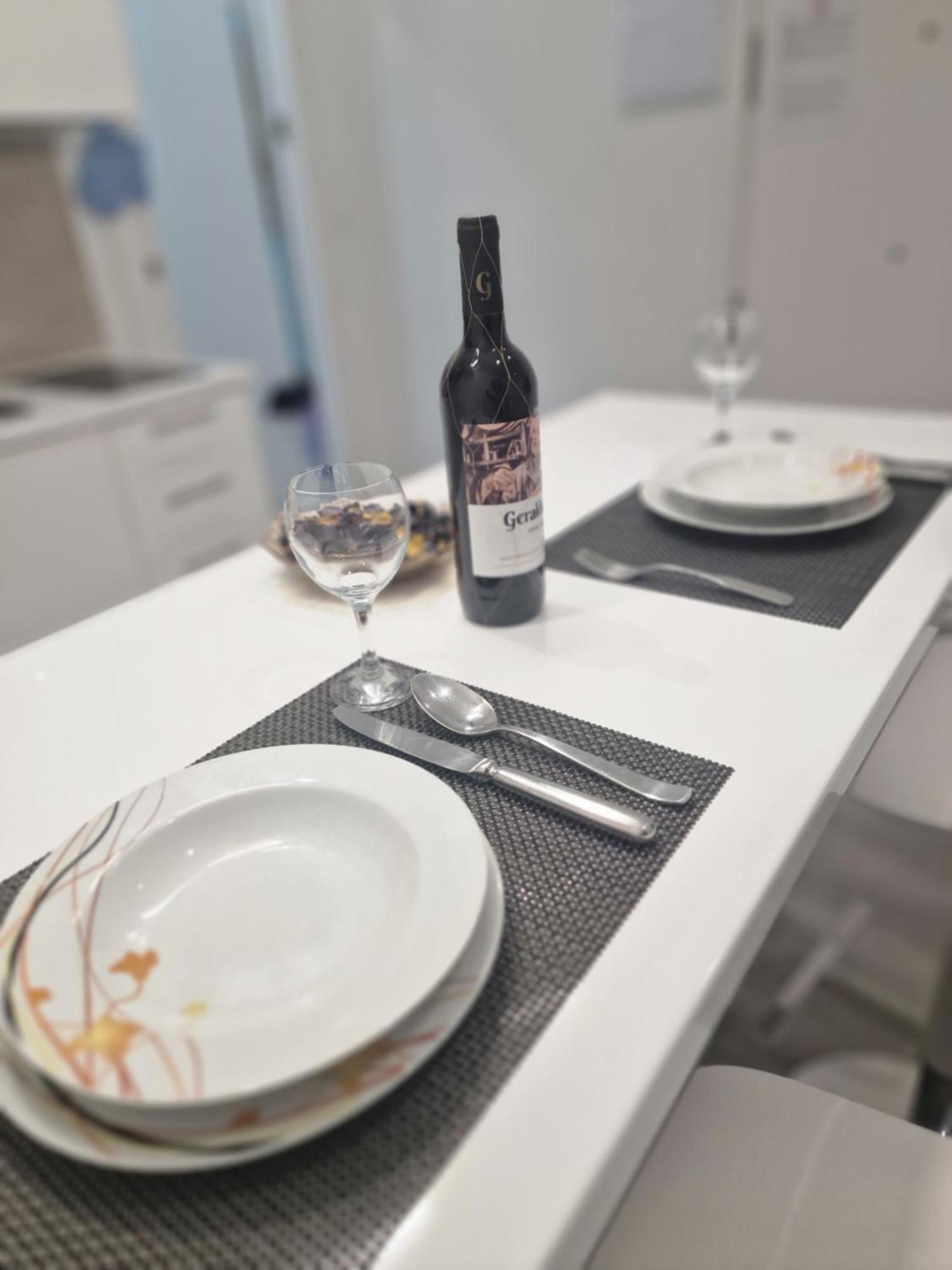 Barcelona, Apartamento De 1 Habitacion Appartement L'Hospitalet de Llobregat Buitenkant foto